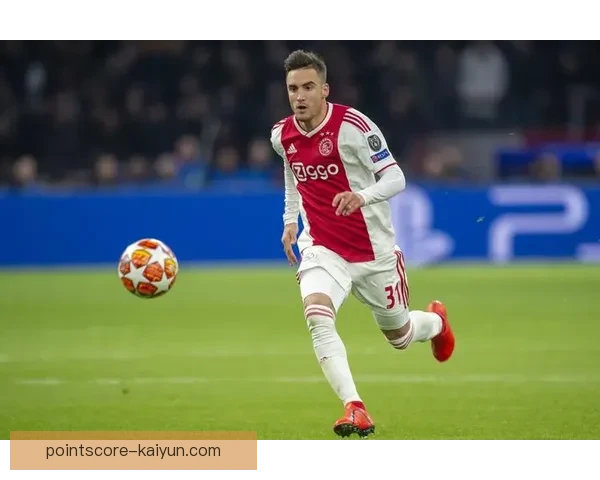 塔利亚菲科加盟球队，展现独立队新星风采，状态回暖值得关注