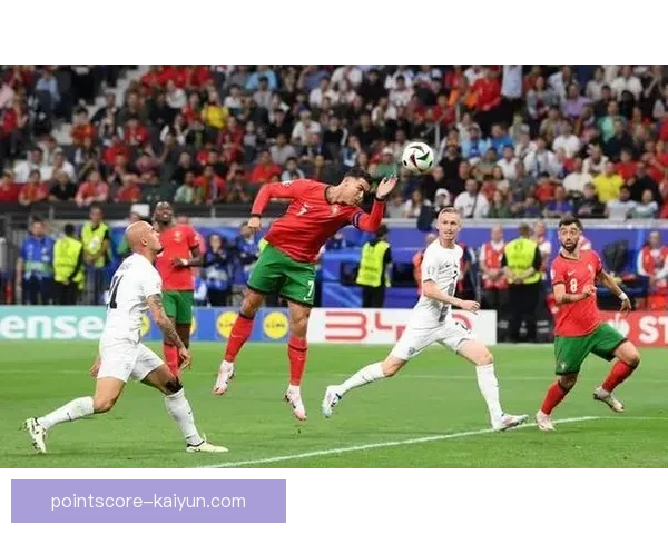 滕哈赫战术体系在新赛季中展现出稳定竞争力，值得关注。