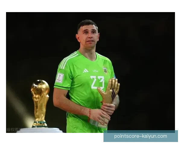 马丁内斯持续保持心理战专家的竞争力，备受关注的战术分析。